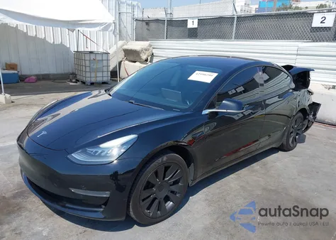 2018 Tesla Model 3 Long Range/Mid Range из США, поврежденный, VIN 5YJ3E1EA2JF011381